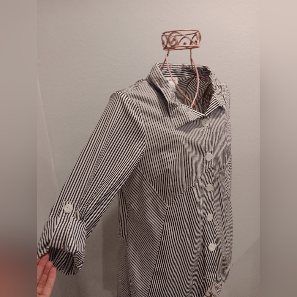 Striped Button-Up Shirt - Picture 3 of 7